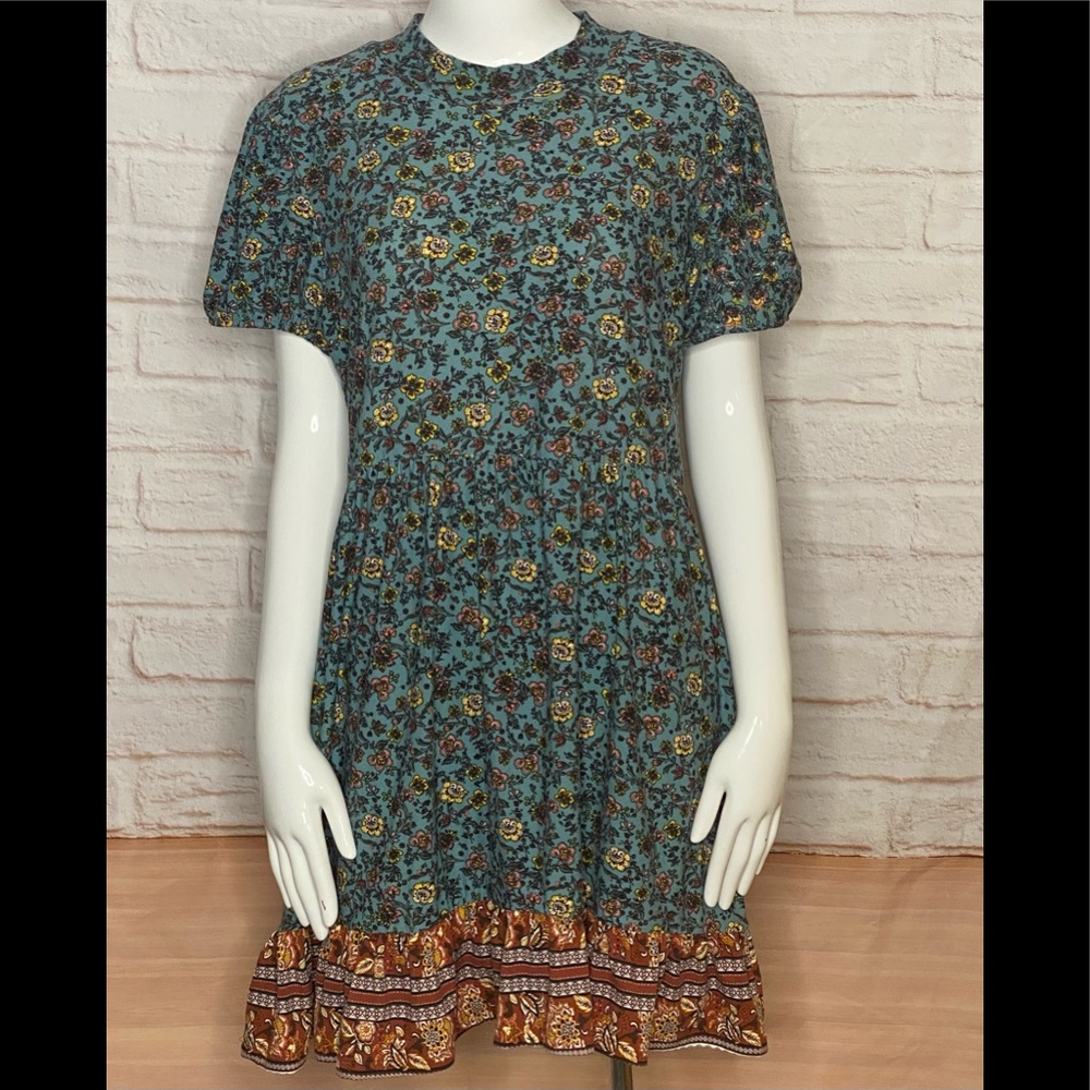Rue 21 woman floral Dress size XL